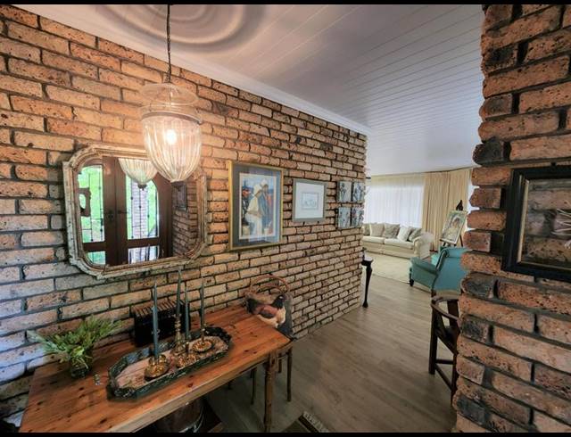 4 BEDROOM HOUSE FOR SALE IN PANORAMA